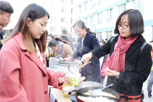 教师团队“丸子总动员”.JPG