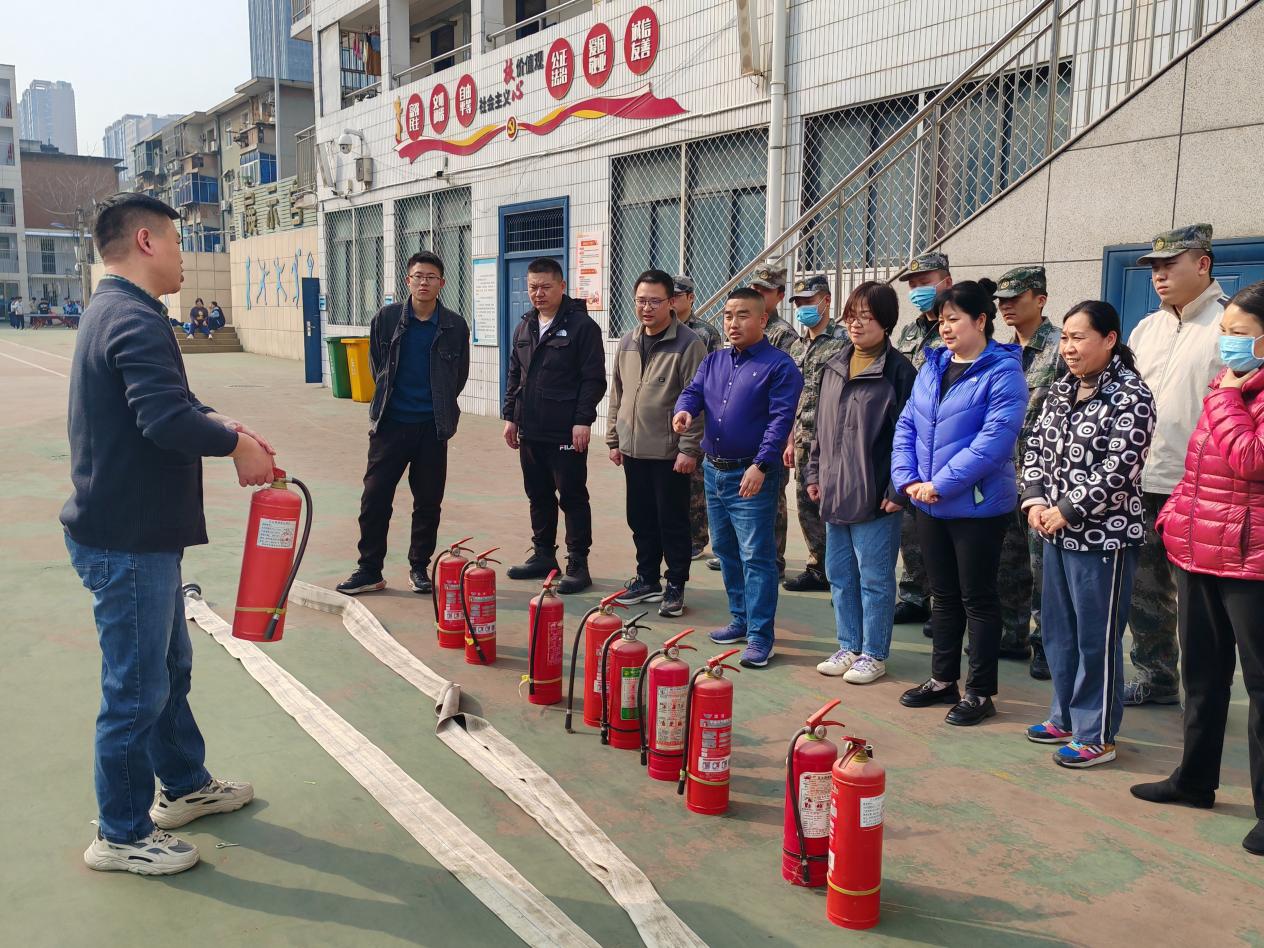 健康生命至上 消防安全在心——政教处组织宿管人员开展消防安全培训